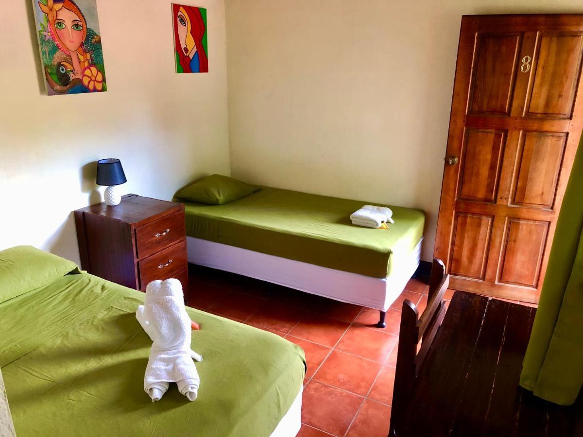 Casa Lula Leon Hostal 외부 사진