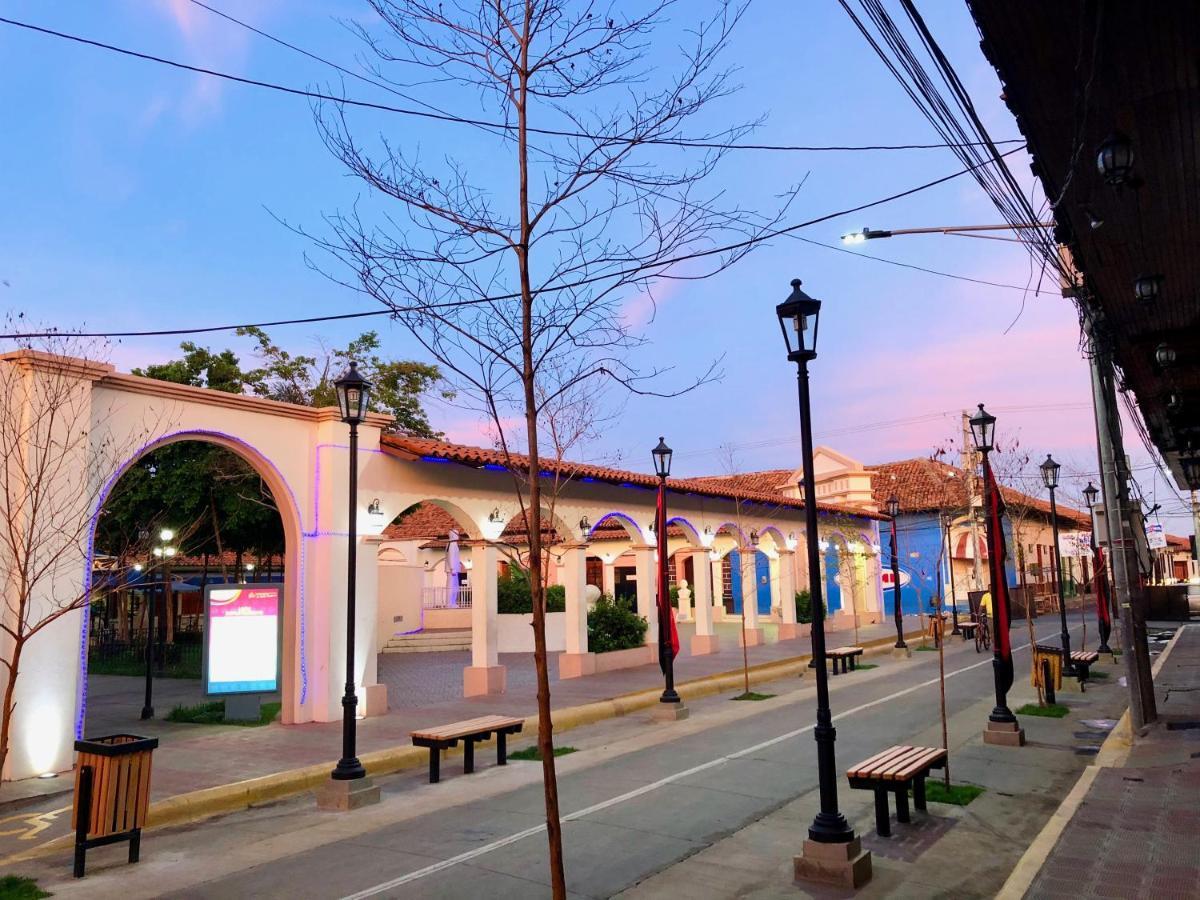 Casa Lula Leon Hostal 외부 사진